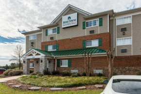 Отель HomeTowne Studios & Suites by Red Roof Charlotte - Concord  Конкорд